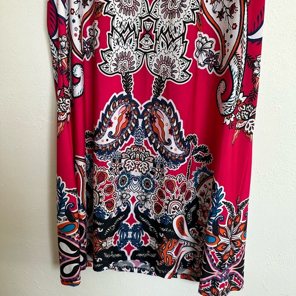 Sleeveless dress - Picture 4 of 6